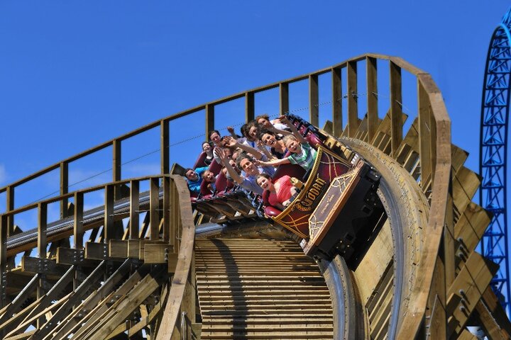 Europa-Park - Wodan - Autitravel begeleide vakanties voor mensen met autisme Europa-Park - Wodan - Autitravel begeleide vakanties voor mensen met autisme