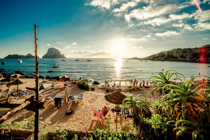 Ibiza - strandfoto - Buitenhof Reizen begeleide vakanties voor mensen met een verstandelijke beperking