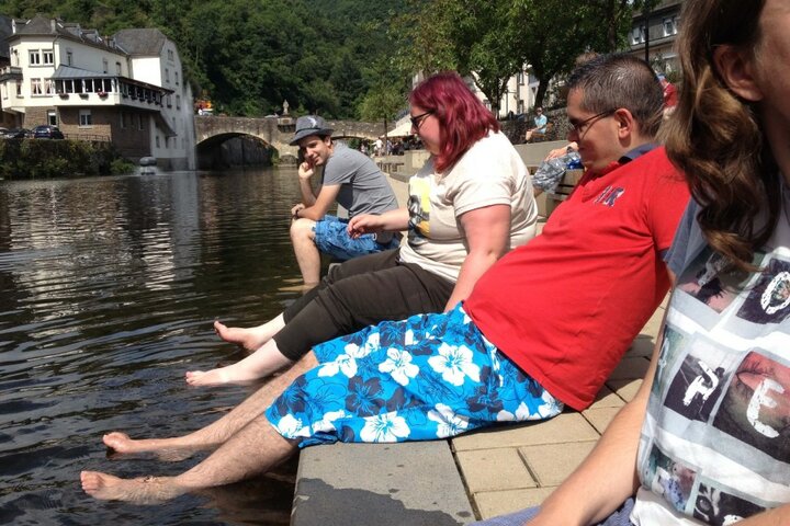 Vianden - Met de voeten in het water - Buitenhof Reizen begeleide vakanties voor mensen met een verstandelijke beperking.