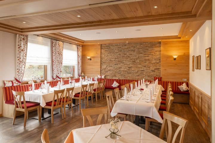 Buitenhof Reizen - Europa-park - Begeleide vakanties voor mensen met een beperking - Gasthof Linde restaurant Buitenhof Reizen - Europa-park - Begeleide vakanties voor mensen met een beperking - Gasthof Linde restaurant