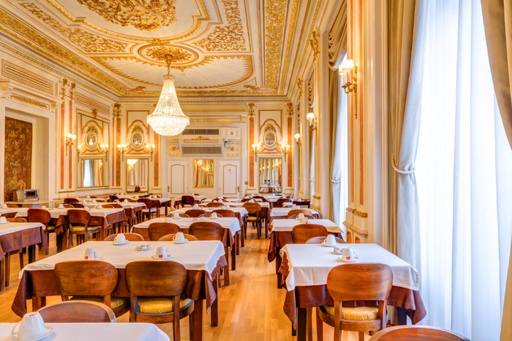 Auti Travel - Lissabon - begeleide vakanties voor mensen met autisme - Hotel Borges Chiado ontbijtzaal