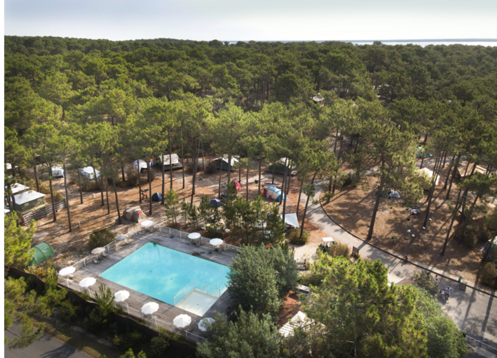 Buitenhof Reizen voor mensen met een verstandelijke beperking - Huttopia Lac de Carcans - zwembad